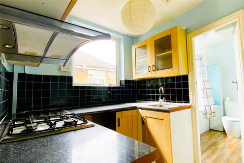 2 bedroom maisonette for sale, Staines-upon-Thames, Surrey TW18