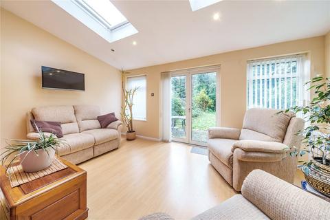 3 bedroom end of terrace house for sale, Gables Avenue, Surrey TW15