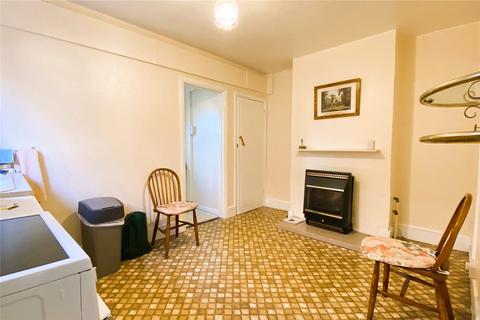 54 Hythe End Road, Wraysbury, Staines-upon-thames, TW19 5AP