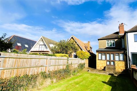 54 Hythe End Road, Wraysbury, Staines-upon-thames, TW19 5AP