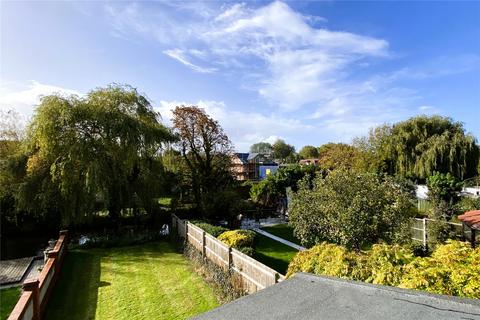 54 Hythe End Road, Wraysbury, Staines-upon-thames, TW19 5AP