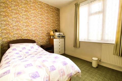 54 Hythe End Road, Wraysbury, Staines-upon-thames, TW19 5AP