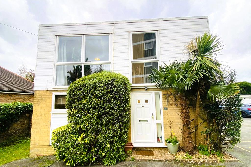 Penton Hall Drive, Penton Hall Drive... 2 bed for sale £