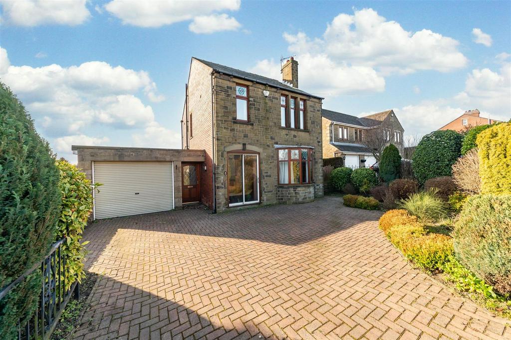 Huddersfield Road, Skelmanthorpe, HD8 3 bed detached house for sale £