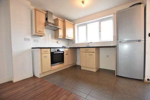 4 bedroom terraced house to rent, Lakeview Way, Hampton, Peterborough, PE7
