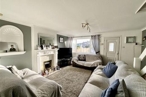 5 bedroom semi-detached house for sale, Portland Avenue, Aston, Sheffield, S26 2FN