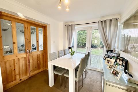 5 bedroom semi-detached house for sale, Portland Avenue, Aston, Sheffield, S26 2FN