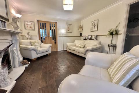 4 bedroom link detached house for sale, Long Lane, Bradford BD13