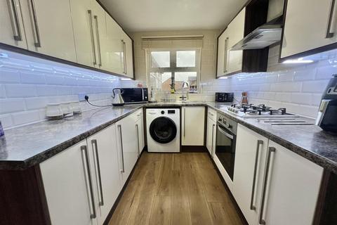 4 bedroom link detached house for sale, Long Lane, Bradford BD13