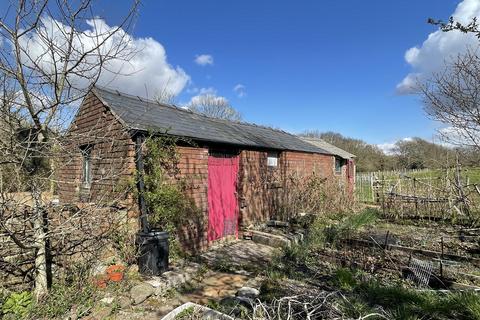 3 bedroom property with land for sale - Neuadd Road, Garnant, Ammanford