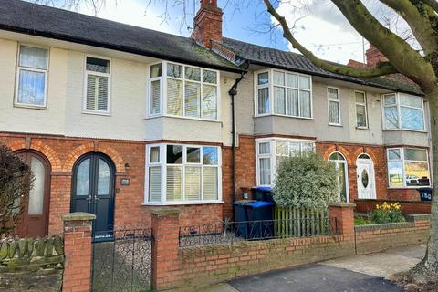 3 bedroom terraced house for sale - Kingsthorpe Grove, Queens Park, Northampton NN2