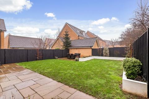 34 Campbell Road, Hawkinge, Folkestone, CT18 7TL