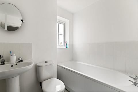 34 Campbell Road, Hawkinge, Folkestone, CT18 7TL