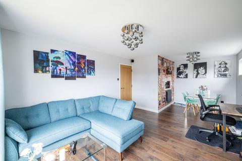 2 bedroom apartment for sale - Twickenham Close, Clayton Court, CR0