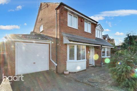 4 bedroom end of terrace house for sale, Acacia Close, Leicester Forest East
