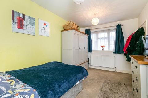 6 Brockman Rise, Bromley, BR1 5RB