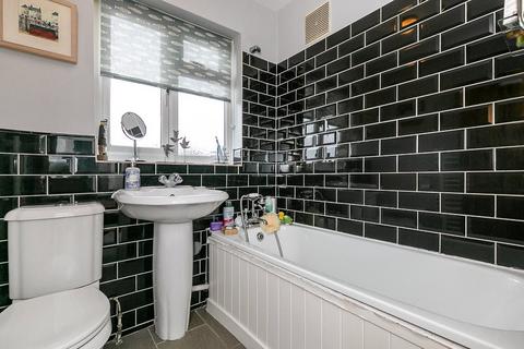 6 Brockman Rise, Bromley, BR1 5RB