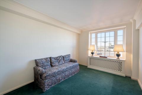 1 bedroom apartment for sale, Swan Court, Chelsea Manor Street, Chelsea, London, SW3