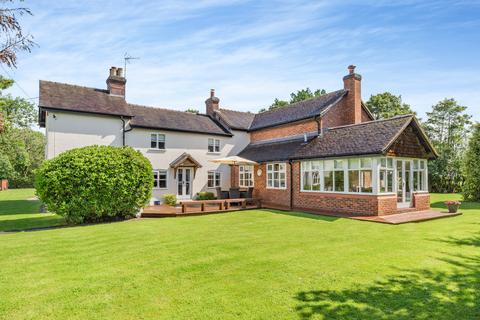 5 bedroom cottage for sale, Sandon Road Hilderstone Stone, Staffordshire, ST15 8RT