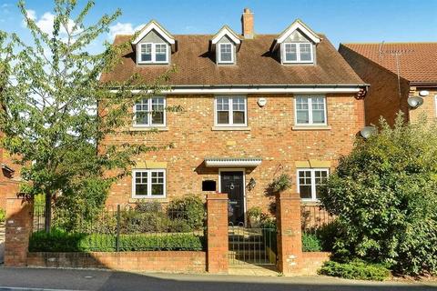 5 bedroom detached house for sale, Garwood Crescent, Grange Farm, Milton Keynes, Buckinghamshire, MK8