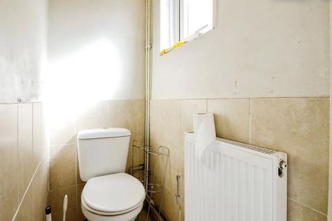 undefined, Whippendell Road, Watford WD18