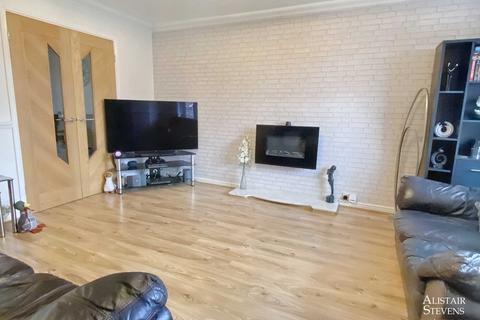 23 Crocus Drive, Royton, Oldham, OL2 6QP