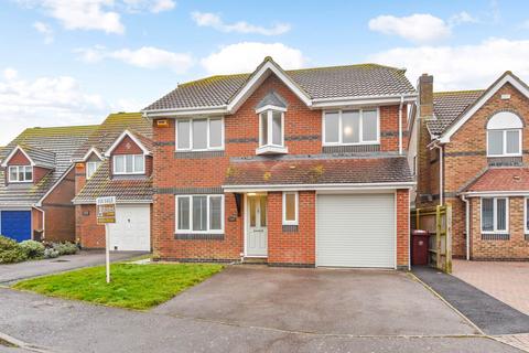 4 bedroom detached house for sale, Wilton Close, Bracklesham Bay, PO20