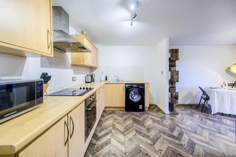 1 bedroom flat for sale - Romani Close, Warwick