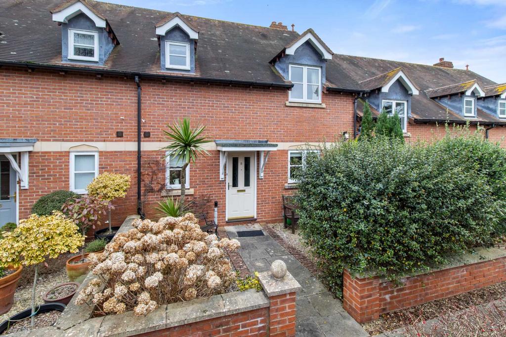 Hillstone Court, Malvern 3 bed terraced house for sale £500,000