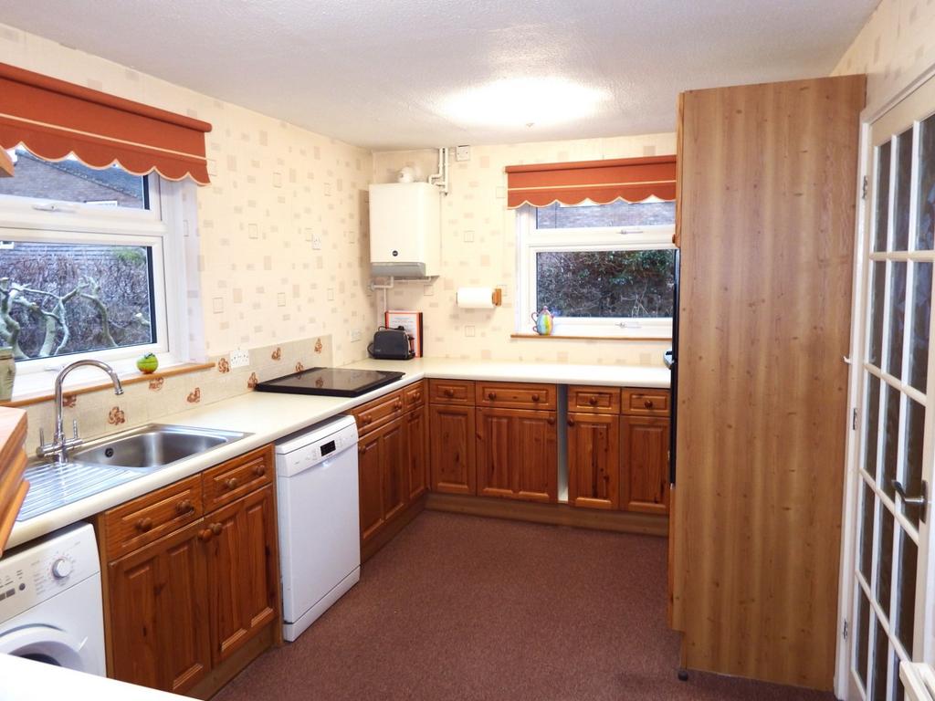 Lonsdale Road, Stevenage, Hertfordshire, SG1 3 bed semidetached house