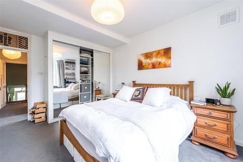 23b Stanley Gardens, London, NW2 4QH