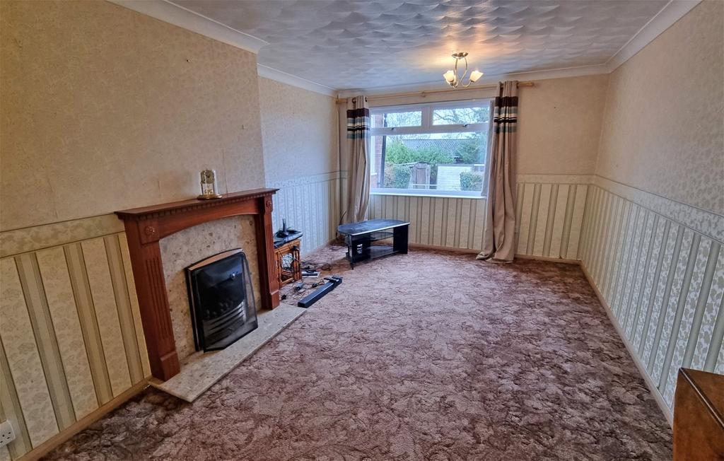 Wickham Market, Nr Woodbridge, Suffolk 2 bed end of terrace house for