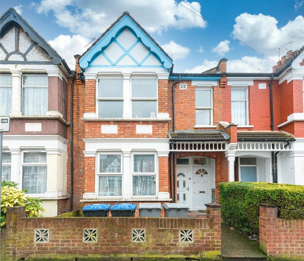 Drayton Road, London, NW10 3 bed apartment for sale £499,950