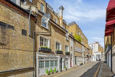 3 bedroom terraced house to rent - Stanhope Mews West, South Kensington, London, SW7