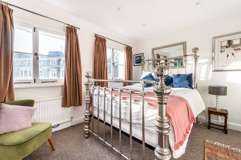 2 bedroom flat to rent, Ladbroke Gardens, Notting Hill, London, W11
