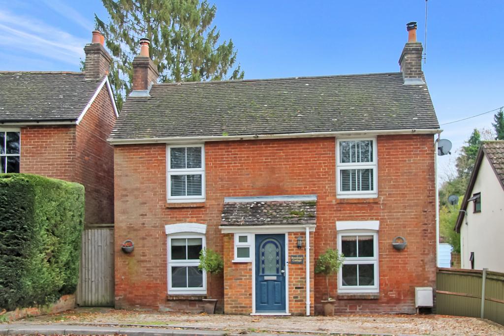 Shedfield, Hampshire 4 bed detached house for sale £550,000