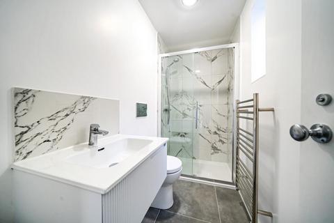 6 Southcroft Road, London, SW17 9TR