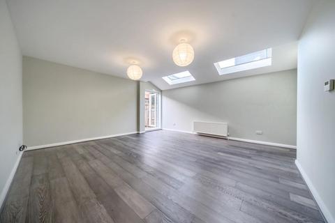 6 Southcroft Road, London, SW17 9TR