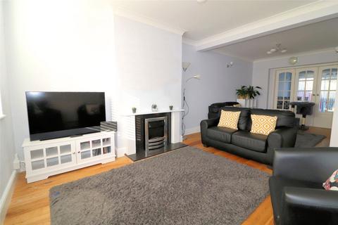 40 Park Crescent, Erith, DA8 3DE