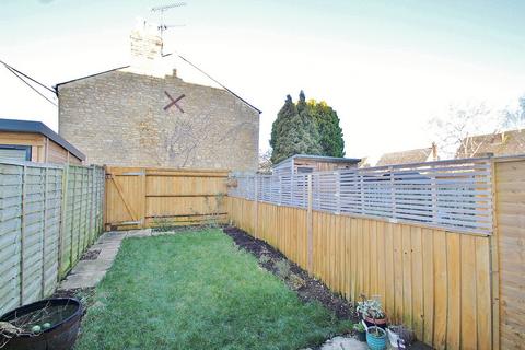 2 bedroom terraced house for sale, Kingsfield Crescent, Witney, OX28