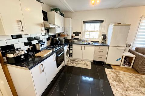 2 bedroom flat for sale - Windham Road, Bournemouth BH1