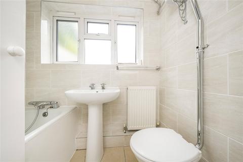 72 Idmiston Square, Worcester Park, KT4 7SY