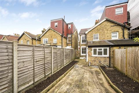 72 Idmiston Square, Worcester Park, KT4 7SY