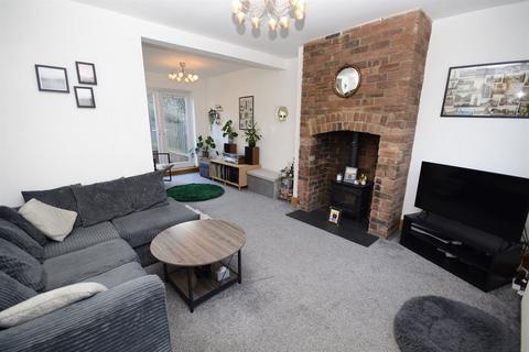 37 Douglas Gardens, Gateshead, NE11 9RA