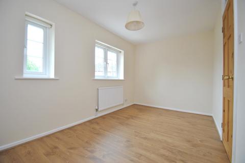 2 bedroom terraced house to rent, Letchworth Garden City SG6