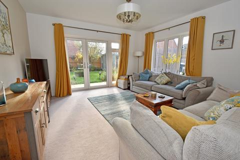 5 bedroom detached house for sale, Elm Bridge Mead, Benson OX10