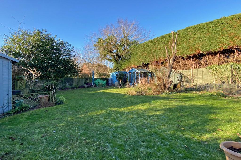 Benson OX10 3 bed terraced house for sale £385,000