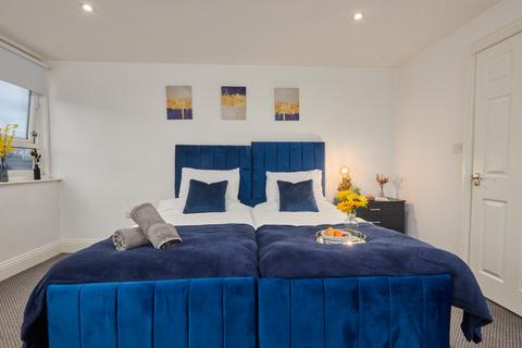 1 bedroom serviced apartment to rent, Blenheim Terrace, Leeds LS2