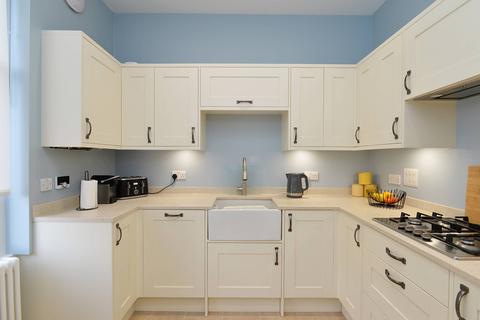 24b, Braid Crescent, Edinburgh, EH10 6AU
