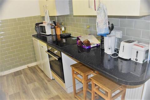 4 bedroom terraced house to rent, Newcome Road, Portsmouth PO1